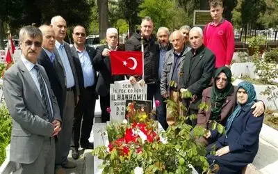 Pamuk Geçidi Şehitleri 25. Yılda Anıldı Şehit Astsubay İlhan Hamlı’nın Mezarı Başında Anma Merasimi Yapıldı