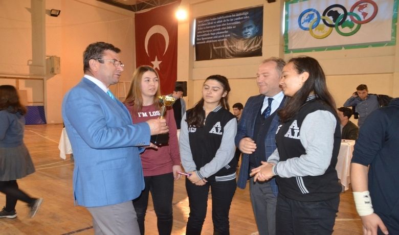 Bafra’da Liseler Arası Bilgi Yarışması - Samsun’un Bafra ilçesinde “Liseler Arası Bilgi ve Kültür Yarışması” yapıldı.