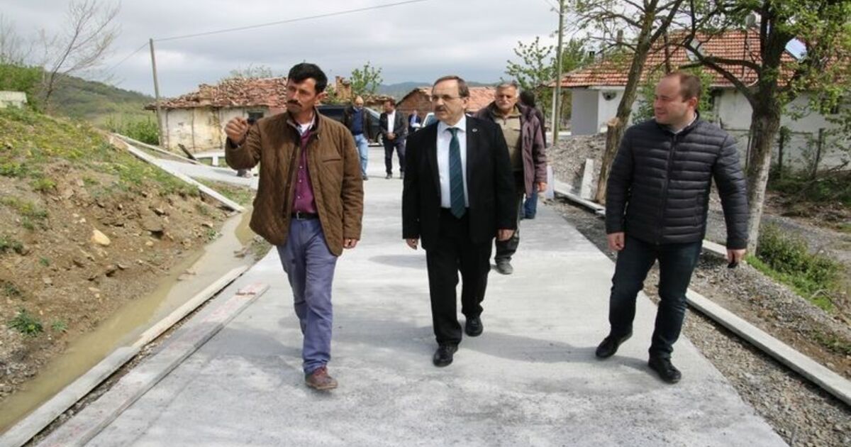 Bafra'da Beton Yol Çalışması Başkan Şahin, Beton Yol Çalışmalarını İnceledi