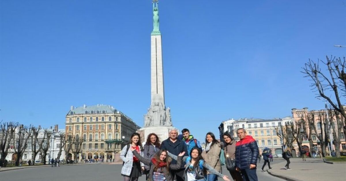 Bafra Atatürk Anadolu Lisesi Öğrencileri Letonya’yı Gezdi Bafra Atatürk Anadolu Lisesi Erasmus Projesine Letonya İle Nokta Koydu
