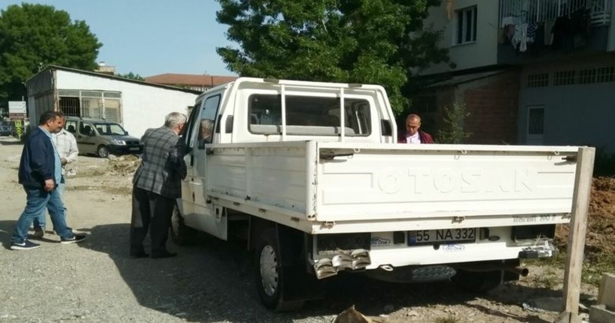 Görülmemiş Hırsızlık Kamyonetin Arka Park Lambalarının Çalınmasına Sahibi Bile Şaşırdı