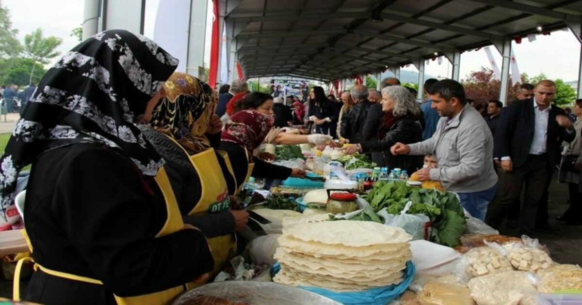 Samsun'da 3. Samsun Yöresel Ot Yemekleri Festivali