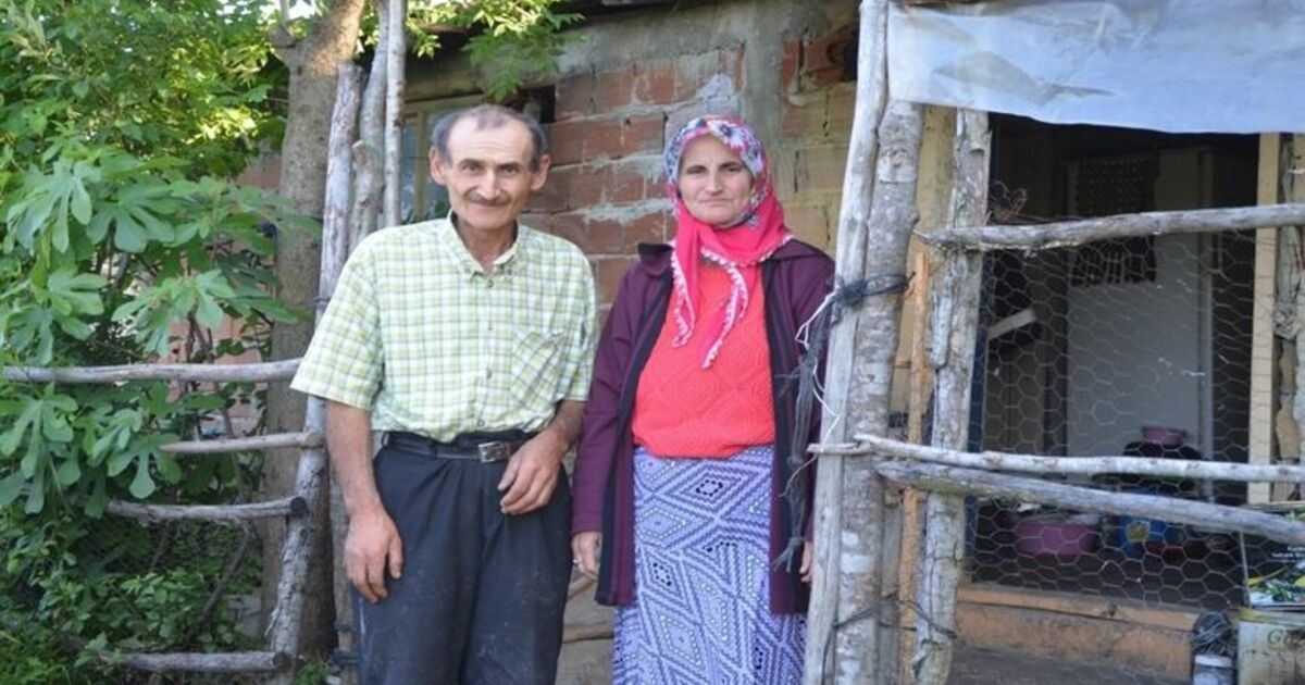 Yürek Burkan Yaşam Mücadelesi Geçim Sıkıntısı Yüzünden Bakamadıkları Kızlarını 12 Yıl Önce Yuvaya Vermek Zorunda Kalan Aile, Yıkılmak Üzere Olan Virane Evde Hayata Tutunmaya Çalışıyor