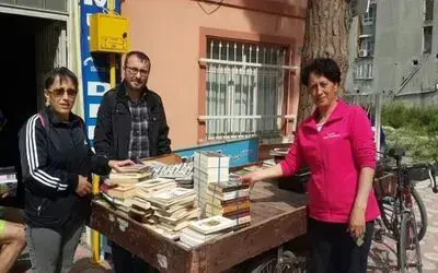 Bafra Umut Derneği'nden Okullara Kütüphane