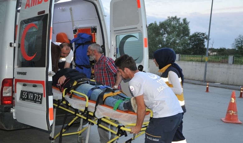 Otomobil İle Motosiklet Çarpıştı: 1 Yaralı - Samsun’un Bafra ilçesinde meydana gelen trafik kazasında 1 kişi yaralandı.
