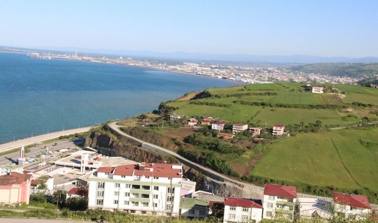 Türkiye’nin En Kirli Havası Samsun’da - Çevre ve Şehircilik Bakanlığı Hava Kalitesi İzleme İstasyonlarının bugünkü verilerine göre, Samsun’un Tekkeköy ilçesinin havası, “165 sağlıksız, hava kalitesi sağlığınızı olumsuz etkileyecek seviyededir” ile Türkiye’nin en kalitesiz havası oldu.