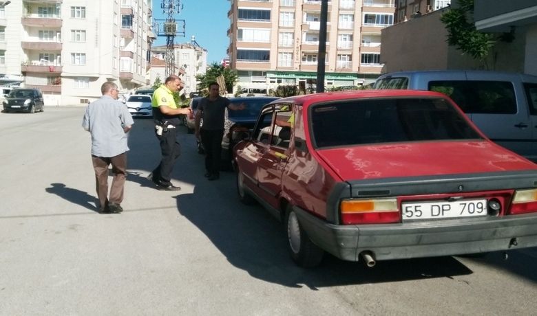 Otomobil Bisiklete Çarptı: 1 Yaralı - Samsun’un Bafra ilçesinde otomobilin çarptığı bisikletli çocuk yaralandı.