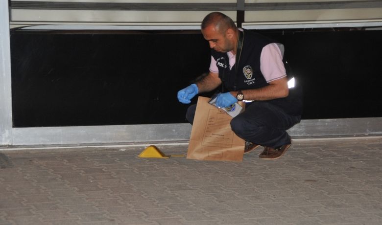 Gençler Arasında Çıkan TartışmaKavgaya Dönüştü: 2 Yaralı - Samsun'un Bafra ilçesinde gençler arasında çıkan kavgada 2 kişi silahla yaralandı.