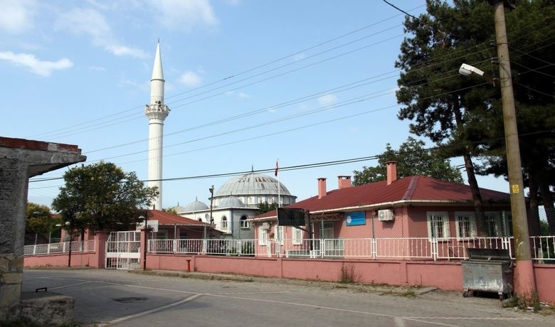 Bakan Demircan'ın YeniGörevini Hemşehrileri Sevinçle Karşıladı - Başbakan Binali Yıldırım’ın açıkladığı yeni kabinede sağlık bakanı olarak görev alan AK Parti Samsun Milletvekili Ahmet Demircan’ın doğup büyüdüğü mahalle sakinleri kararı sevinçle karşıladı.