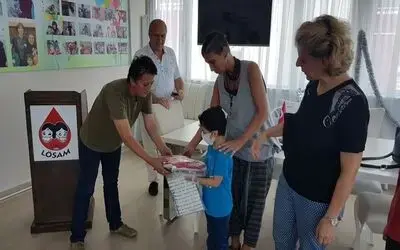 Umut Derneği'nden Lösemililere Bayramlık Yardımı