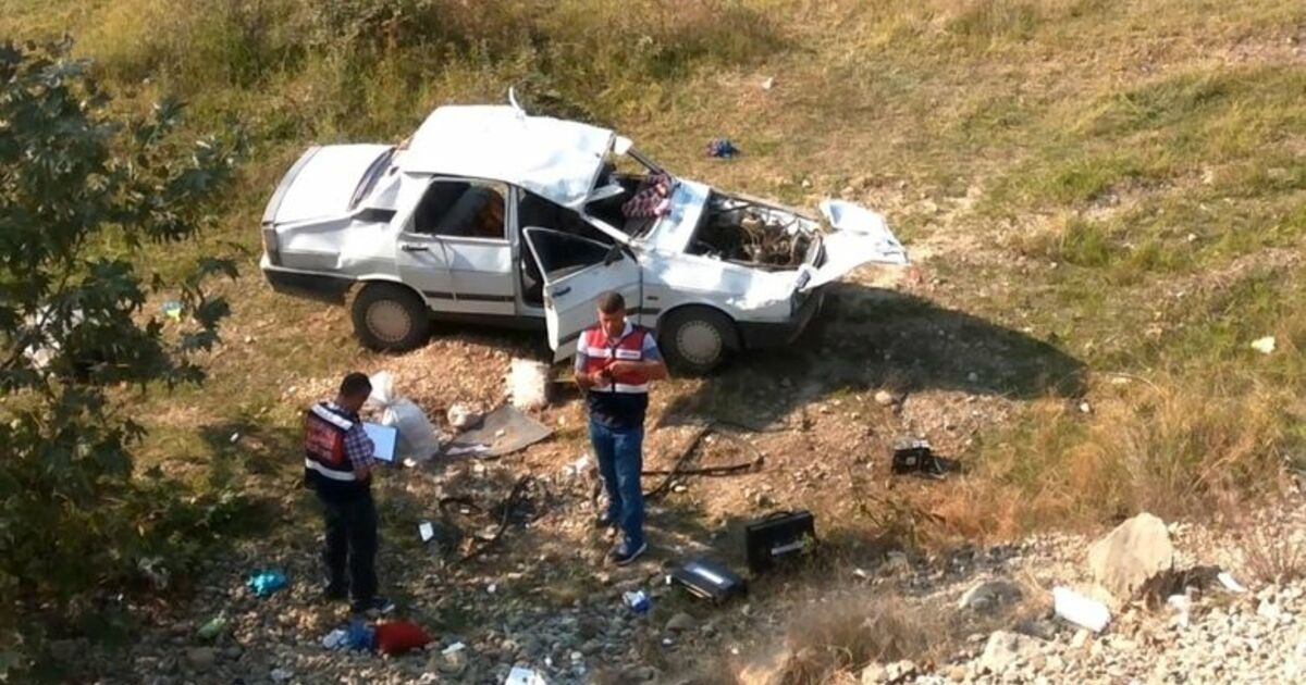 Samsunda Otomobil Şarampole Yuvarlandı: 1 Ölü, 5 Yaralı