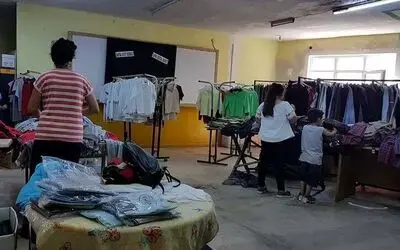 200 Öğrenciye Okul Forması Hediye Edildi