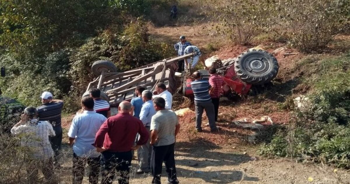 Fındık Yüklü Traktör Devrildi: 2 Ölü