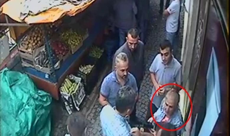 Dolandırıcı Baltayı Taşa Vurdu YardımTopladığını Söylediği Çocuğun Babasına Yakalandı - Samsun'un Bafra ilçesinde lösemili çocuklara para topladığını iddia eden bir kadın, yardım topladığını söylediği çocuğun babasına yakalandı.