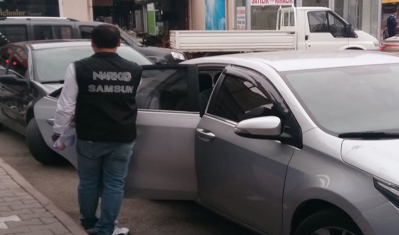 Bafra’da Uyuşturucu Operasyonu: 9 Gözaltı - Samsun'un Bafra ilçesinde yapılan uyuşturucu operasyonunda 9 kişi gözaltına alındı.