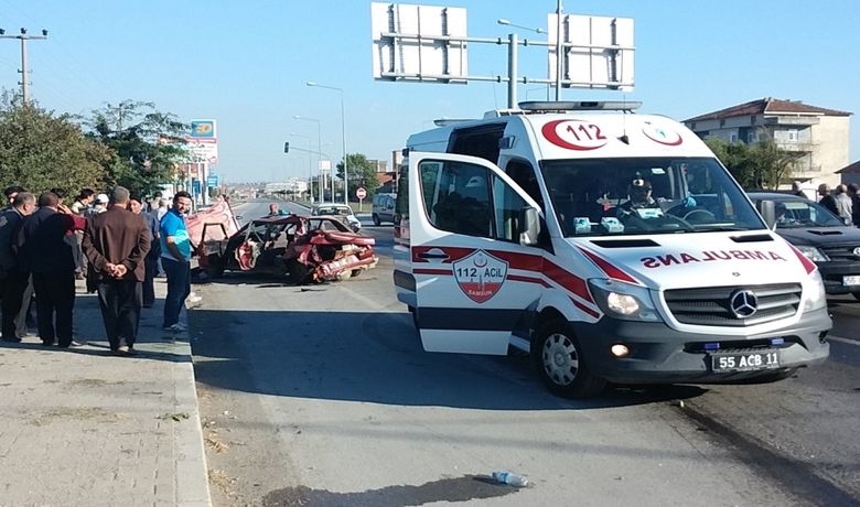 Kamyonla Otomobil Çarpıştı: 3 Yaralı - Samsun’un Bafra ilçesinde kamyonla otomobilin çarpışması sonucu 3 kişi yaralandı.