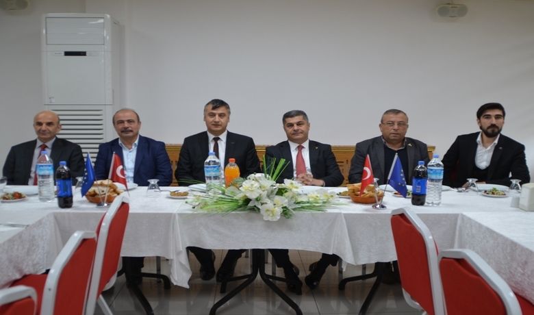 "Bana Bir Şans Ver Projesi” Kapanış Toplantısı - Samsun Bafra İsmail Ahıskalı Mesleki Eğitim Merkezi Müdürlüğü tarafından hazırlanan "Bana Bir Şans Ver Projesi” kapanış toplantısı yapıldı.