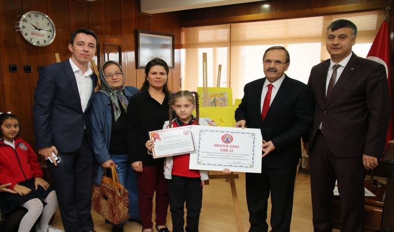 Cumhuriyet Temalı Resim Yarışması - Bafra Belediyesi Kültür İşleri Müdürlüğünün düzenlediği Cumhuriyet temalı resim yarışması sonuçlandı.