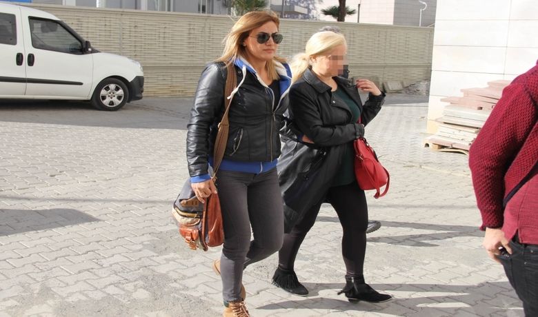 Samsun'da Bylock Operasyonu: 16 Gözaltı - Samsun'da, Fetullahçı Terör Örgütü/Paralel Devlet Yapılanması (FETÖ/PDY) soruşturması kapsamında ByLock kullandığı tespit edilen 16 özel sektör çalışanı gözaltına alındı.