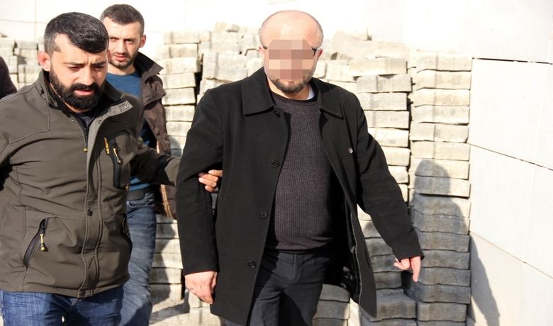 Samsun Merkezli 6 İlde KaçakSigara Ve İçki Operasyonu: 16 Gözaltı - Samsun merkezli 6 ilde düzenlenen kaçak sigara ve içki operasyonunda 16 kişi gözaltına alındı.