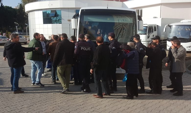 Sigara Kaçakçılığı Zanlısı 12 Kişi Tutuklandı - Samsun merkezli 6 ilde düzenlenen kaçak sigara ve içki operasyonunda gözaltına alınan 15 kişiden 12'si mahkemece tutuklanırken, 3 kişi ise adli kontrol şartıyla serbest bırakıldı.