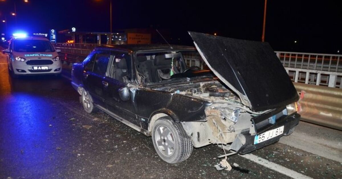 Otomobil Traktöre Çarptı :1 Yaralı