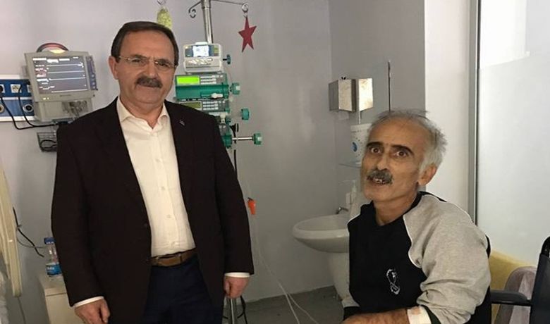 Başkan Şahin'den Bafralı Sanatçı Gürgür İçin Çağrı - Bafra Belediye Başkanı kalp nakli bekleyen sanatçısı ve gazeteci Sebahattin Gürgür için çağrıda bulundu.