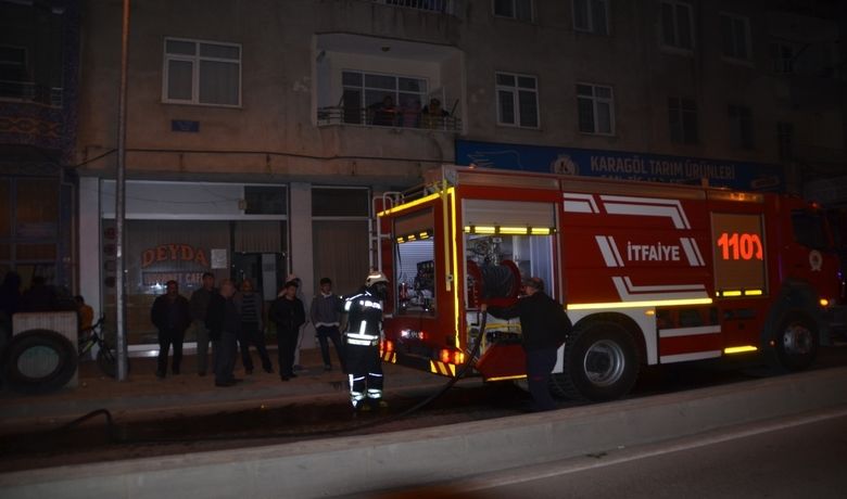 Apartman Odunluğunda Yangın - Samsun’un Bafra ilçesinde 4 katlı bir apartmanın odunluğunda çıkan yangın korkuttu.