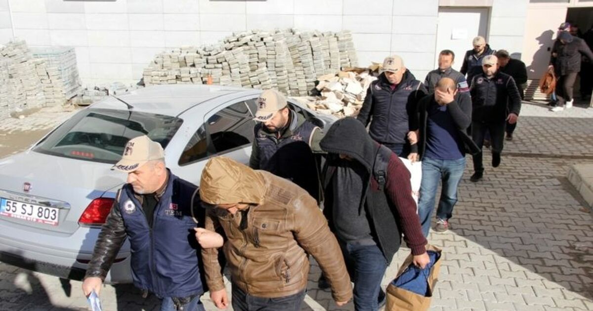 Samsun'da Fetö'den 9 Polis Adliyeye Sevk Edildi