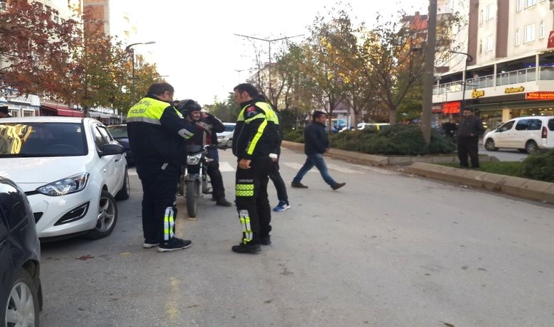 Motosikletin Çarptığı Yaşlı Adam Yaralandı - Samsun’un Bafra ilçesinde motosikletin çarptığı 75 yaşındaki yaya yaralandı.