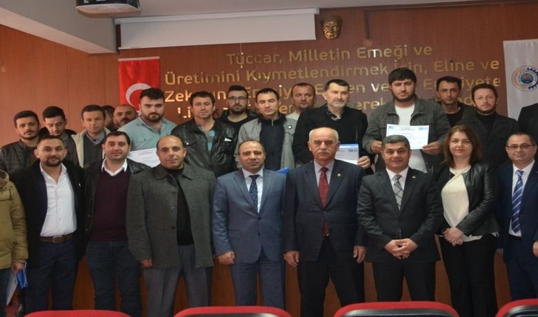 Dezavantajlı VatandaşlarGirişimcilik Sertifikalarına Kavuştu - Samsun’un Bafra ilçesinde düzenlenen ‘Uygulamalı Girişimcilik Eğitimi’ni başarıyla tamamlayan dezavantajlı vatandaşlara sertifikaları verildi.
