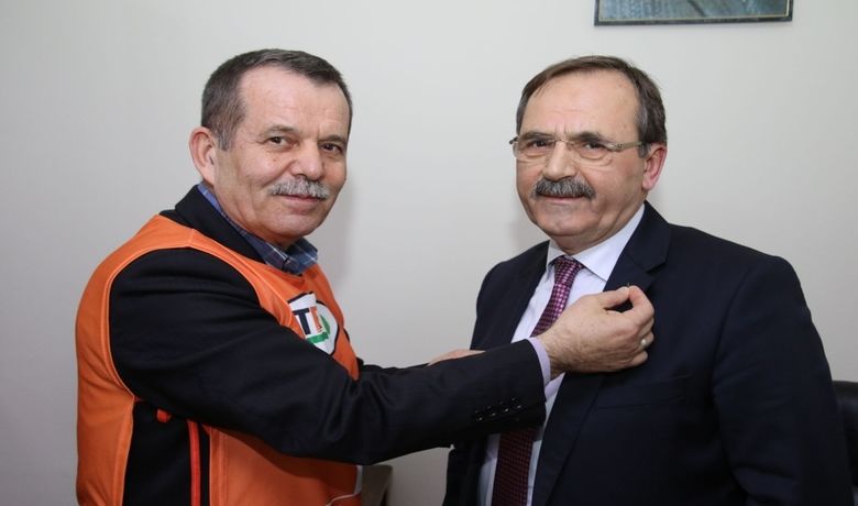 Başkan Şahin Tema Gönüllüsü Oldu - Bafra Belediye Başkanı Zihni Şahin, TEMA’nın 650 bini aşan gönüllülerinden biri olmaktan dolayı büyük mutluluk duyduğunu söyledi.