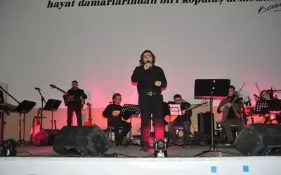 Öğretmenlerden Türkü Şöleni
