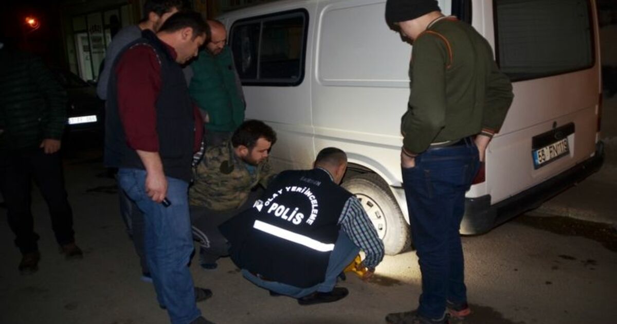 Mahalleliye Kızdı, Araçların Lastiklerini Patlattı