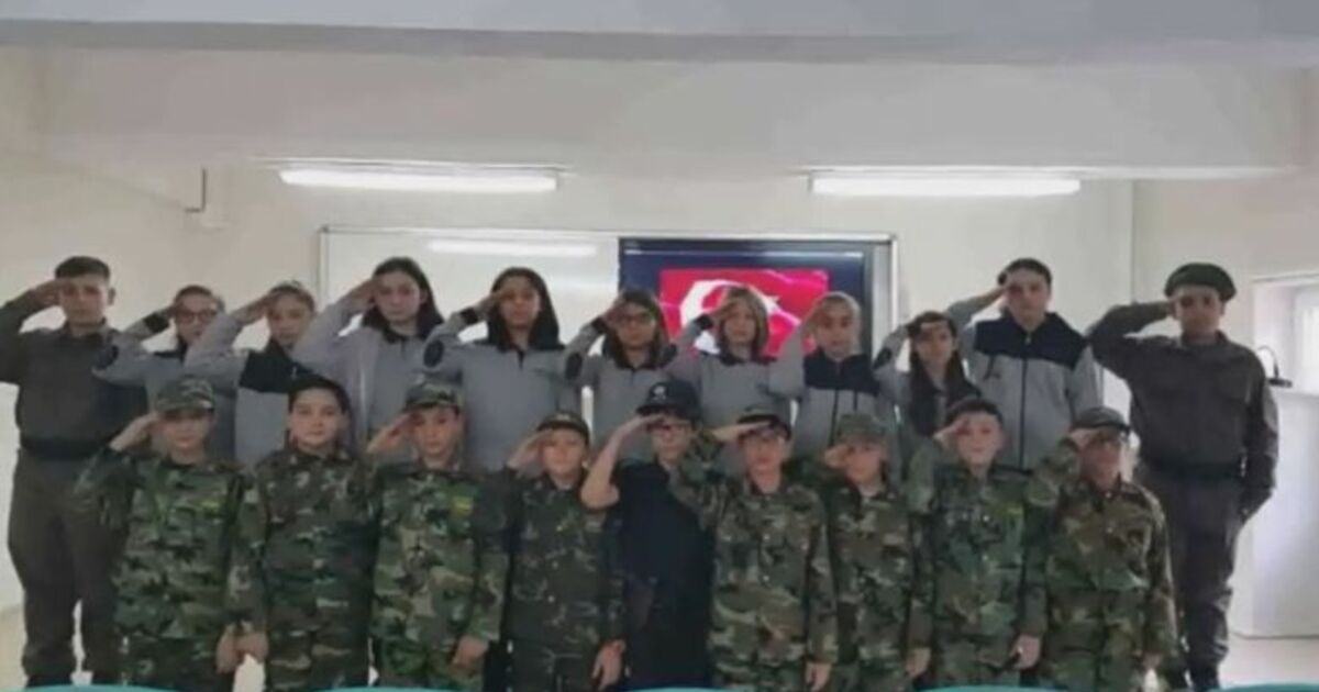 Öğrencilerden Mehmetçiğe Videolu Destek