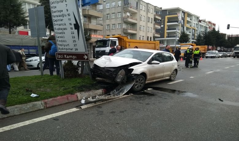 19 Mayıs'ta Kaza: 2 Yaralı - Samsun'un 19 Mayıs ilçesinde meydana gelen kazada 2 kişi yaralandı.