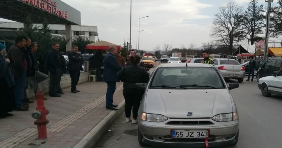Hastane Önünde Kaza: 1 Yaralı