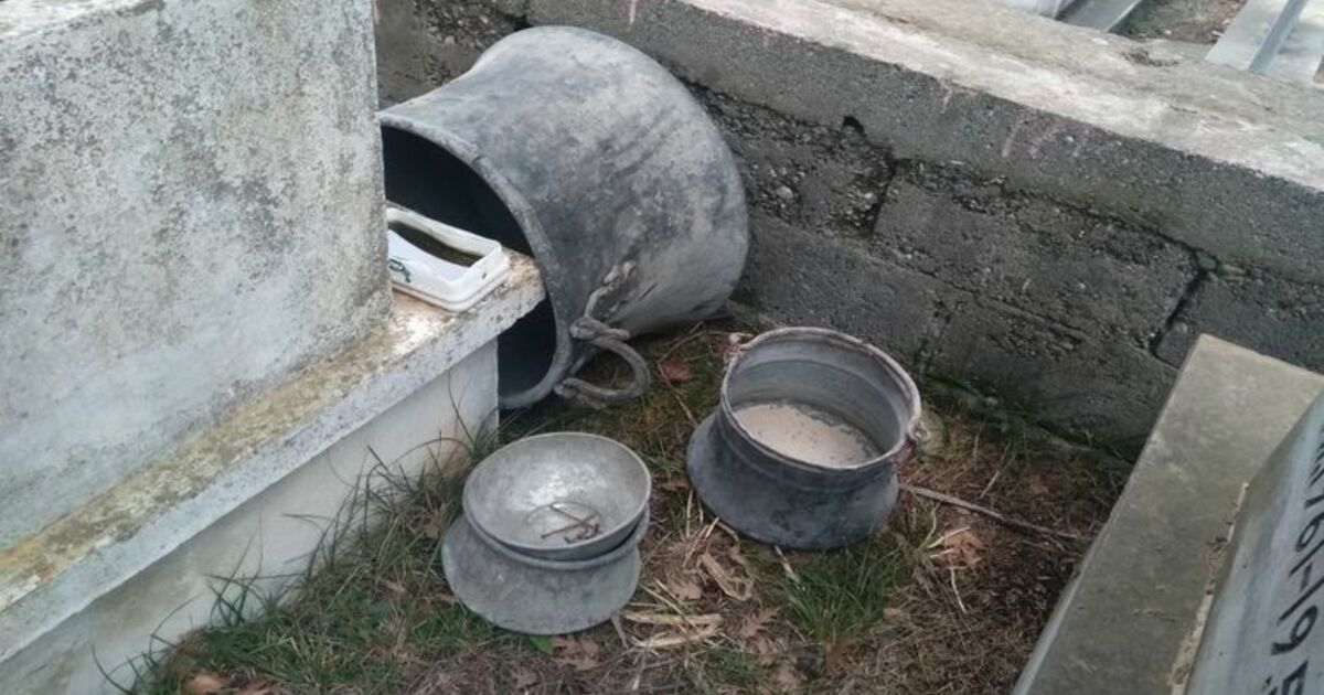 Çalınan Bakır Kazanlar Mezarlıkta Bulundu