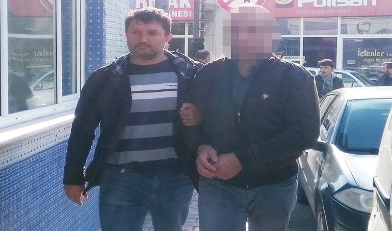 Yaşlı Çift Tapu Vaadiyle Dolandırıldı - Samsun’un Bafra ilçesinde yaşlı bir çift, tapu sorununun çözüleceğini vaat eden dolandırıcıya bin 50 lirasını kaptırdı.
