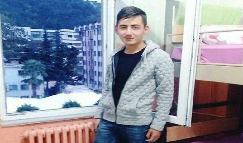 Yüksekokul Öğrencisinin Ölümü Şüpheli Bulundu - Samsun’un Bafra ilçesinde 19 yaşındaki yüksekokul öğrenci geçirdiği rahatsızlık sonucu hayatını kaybetti.