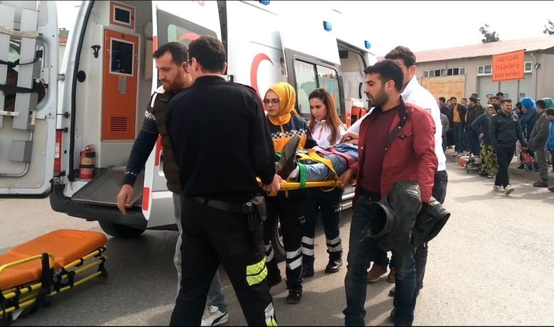 Bafra’da Kaza: 1 Yaralı - Samsun’un Bafra ilçesinde hafif ticari araçla motosiklet çarpıştı. Kazada motosiklet sürücüsü yaralandı.