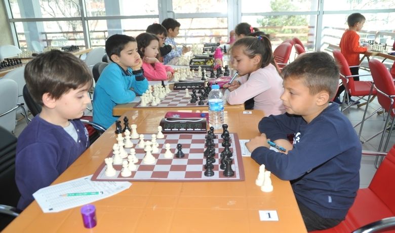 Küçükler Satranç İlçe Birinciliği Sona Erdi - Samsun Satranç İl Temsilciliği tarafından Bafra’da Küçükler Satranç İlçe Birinciliği müsabakaları düzenlendi.
