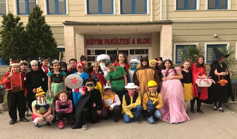 Süper Kahramanlar Kampüste - Samsun Bafra Galip Öztürk Ortaokulu Yabancı Dil  Sınıfı, ”Hello l Came Projesi” kapsamında Ondokuz Mayıs Üniversitesi Eğitim Fakültesi İngilizce Öğretmenliği Bölümünü ziyaret etti.