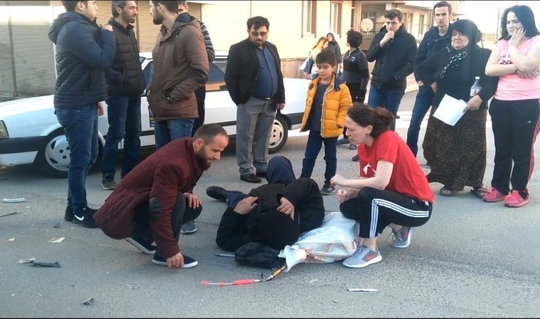 Otomobil İle Motosiklet Çarpıştı: 1 Yaralı - Samsun’un Bafra ilçesinde otomobil ile motosikletin çarpışması sonucu 1 kişi yaralandı.