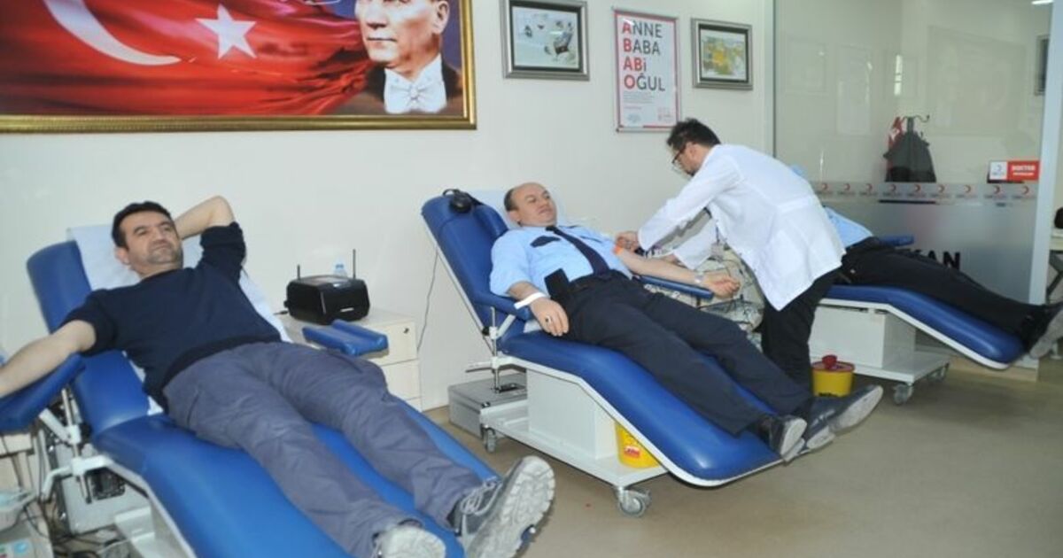 Polis Teşkilatından Kızılay’a Kan Bağışı