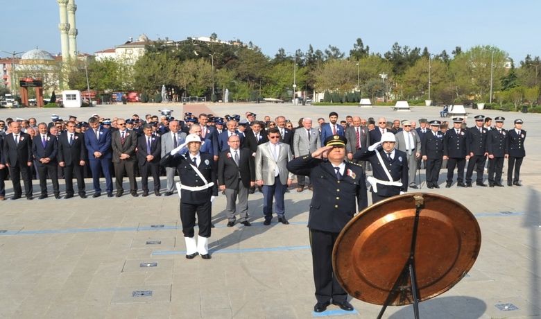 Bafra’da Polis Haftası - Samsun’un Bafra ilçesinde, Türk Polis Teşkilatının kuruluşunun 173. yıldönümü ve 10 Nisan Polis Haftası düzenlenen törenlerle kutlandı.