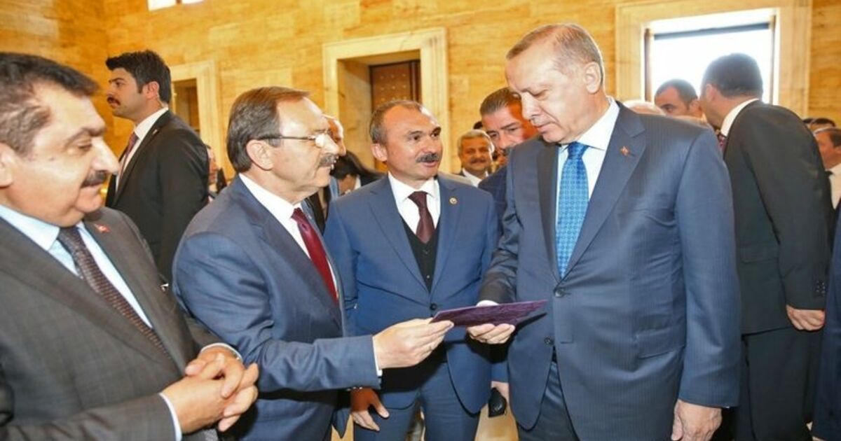 Başkan Şahin, Cumhurbaşkanı Erdoğan’a Davetiyesini Takdim Etti