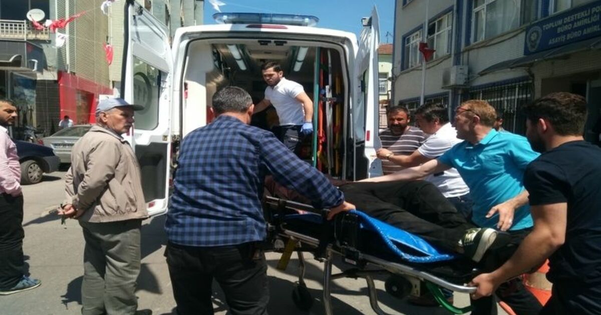 Eşinden Şikayetçi Olmaya Geldiği Emniyette Bayıldı