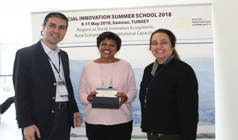 Samsun “yaz Okulu 2018”e Ev Sahipliği Yaptı - Orta Karadeniz Kalkınma Ajansı (OKA), Ufuk 2020 Programı kapsamında finanse edilen ve 12 lider kuruluştan oluştan bir konsorsiyum olan Sosyal İnovasyon Topluluğu ile birlikte, “Yaz Okulu 2018”e ev sahipliği yaptı.