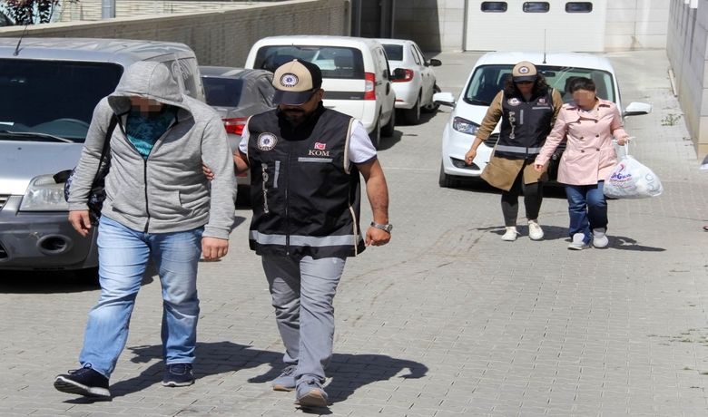 Samsun'da Fetö'den 5 Kişi Adliyeye Sevk Edildi - Samsun'da, Fetullahçı Terör Örgütü/Paralel Devlet Yapılanması (FETÖ/PDY) soruşturması kapsamında 'ByLock' kullandığı gerekçesiyle gözaltına alınan 9 kişiden 5'i adliyeye sevk edildi.